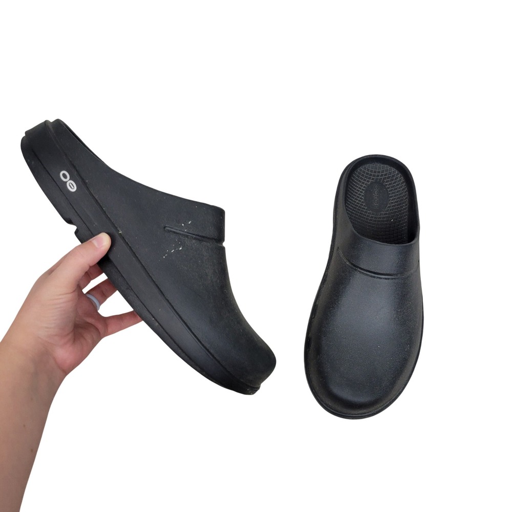 OOFOS OOcloog Clogs Black Closed Toe Shoes Size M12 W14